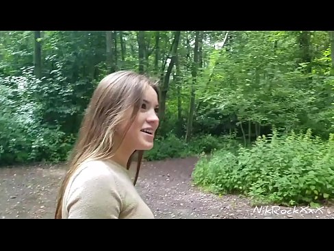 ❤️ Navrhol som Evelíne, aby sme si to rozdali na verejnom mieste! Povedala áno. Potom som ju jebala do zadku a vystriekala sa jej do úst. Potom sa vymočila. ️ Porno video na nás