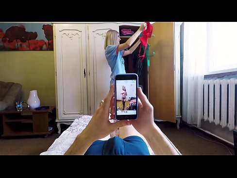❤️ Nevlastná sestra urobila svojmu bratovi semeno tesne predtým, ako mama prišla domov ️ Porno video na nás