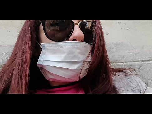 ❤️ Nicoletta sa pomstí svojmu susedovi a vymočí sa mu do garáže (Špeciálna talianska karanténa Covid19) ️ Porno video na nás